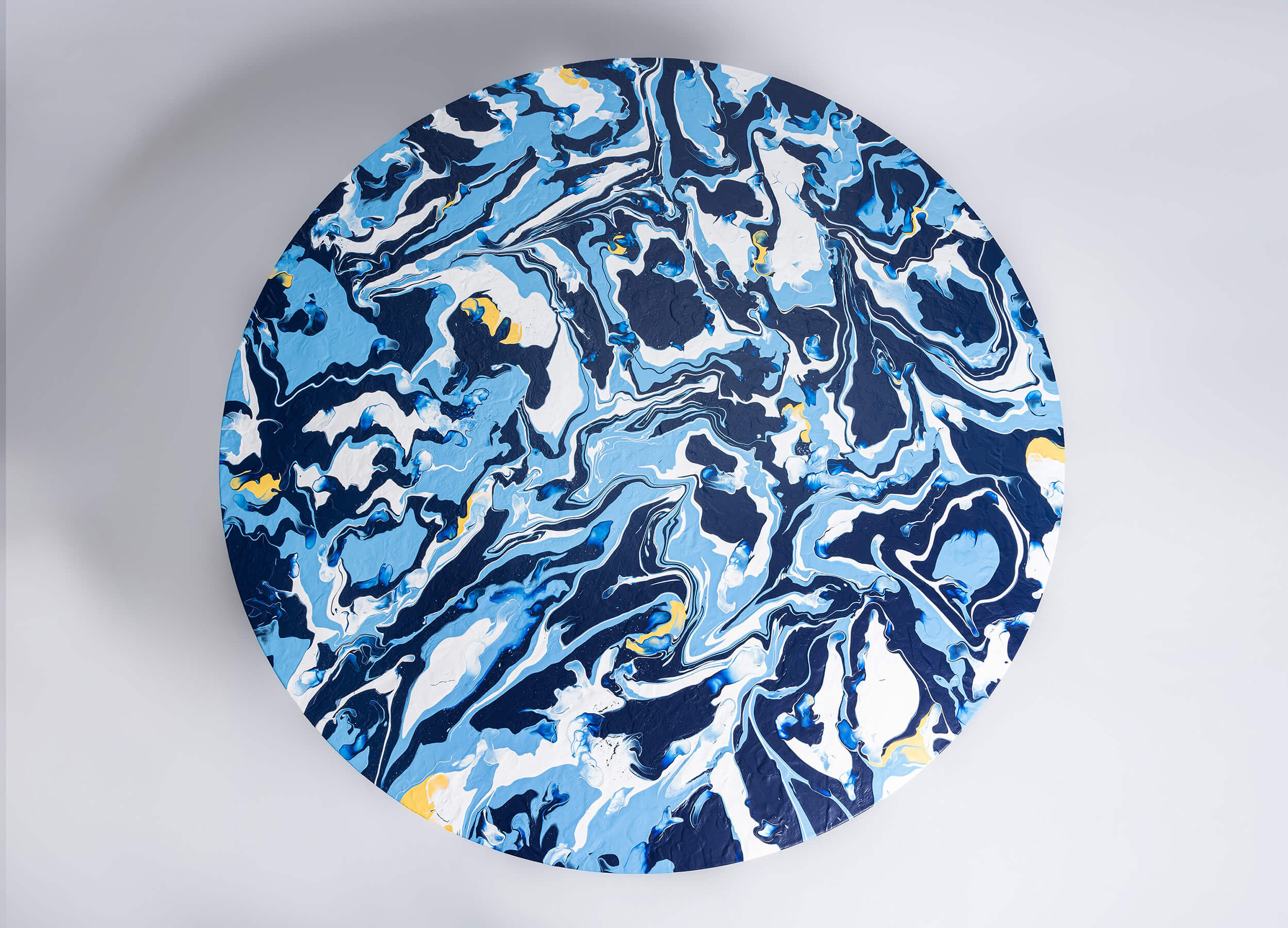 Craig Black x Tottenham Hotspur Football Club_Acrylic Fusion Tab Craig Black x Tottenham Hotspur Football Club_Fusion Table