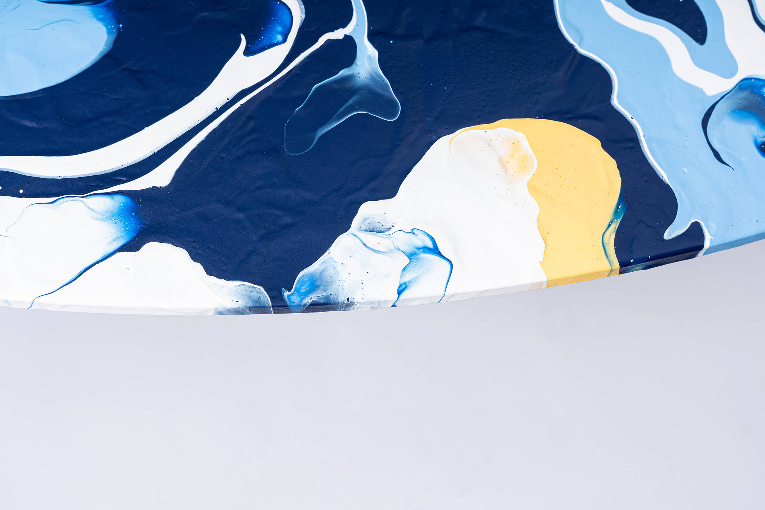 Craig Black x Tottenham Hotspur Football Club_Acrylic Fusion Tab Craig Black x Tottenham Hotspur Football Club_Fusion Table