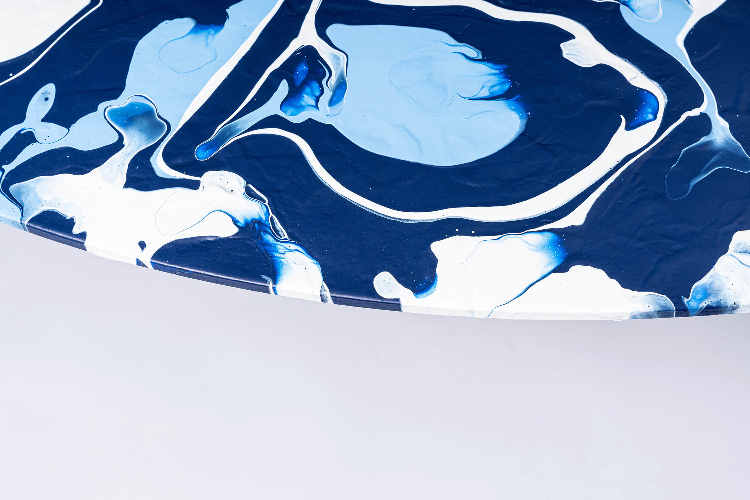 Craig Black x Tottenham Hotspur Football Club_Acrylic Fusion Tab Craig Black x Tottenham Hotspur Football Club_Fusion Table