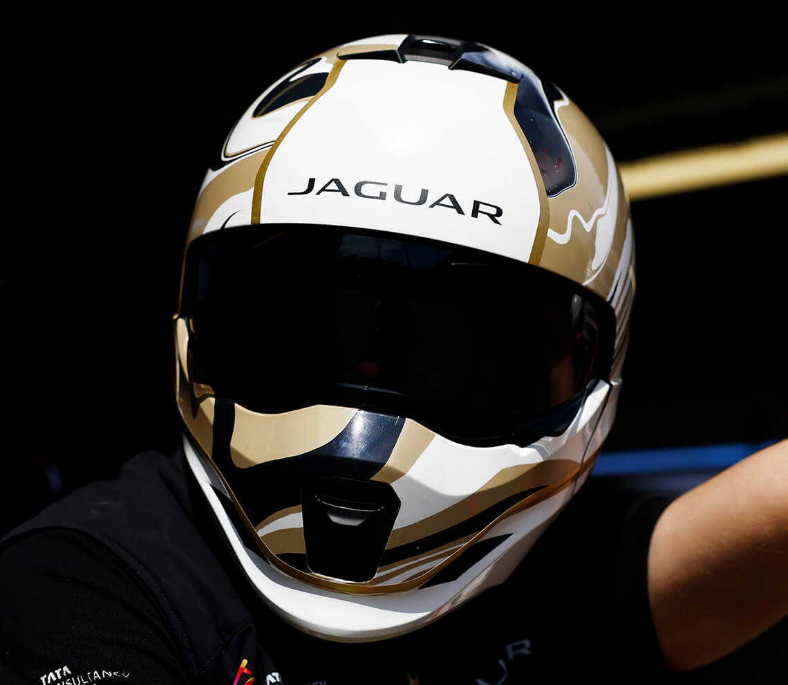Jaguar TCS Racing - Part 01